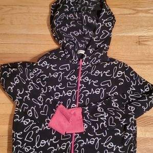 Love onesie kids large